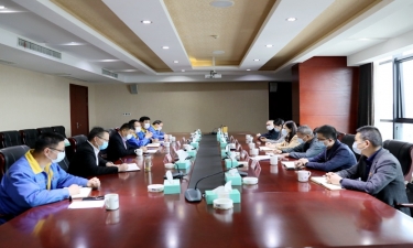 平湖市委常委、宣傳部長沈志鳳蒞臨景興紙業(yè)調研疫情防控和復工復產(chǎn)情況